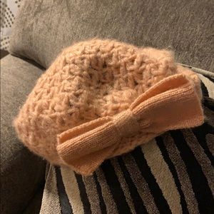 Knit hat with bow